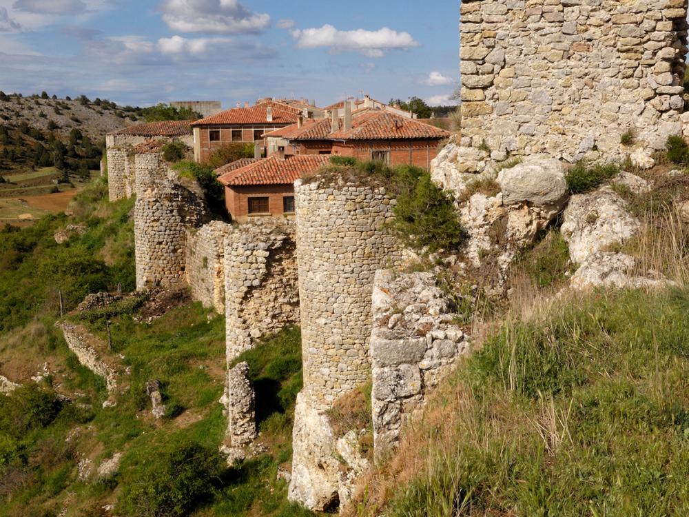 Ecourbión: Calatañazor y la Fuentona