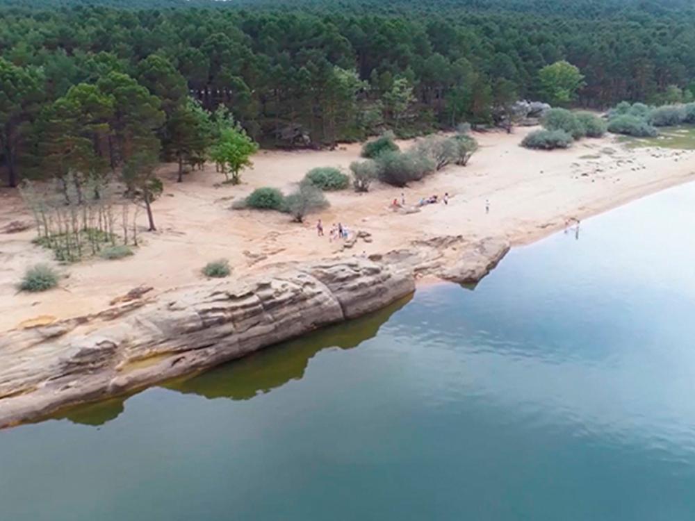 Ecourbión: Playa Pita y Embalse de la Cuerda del pozo